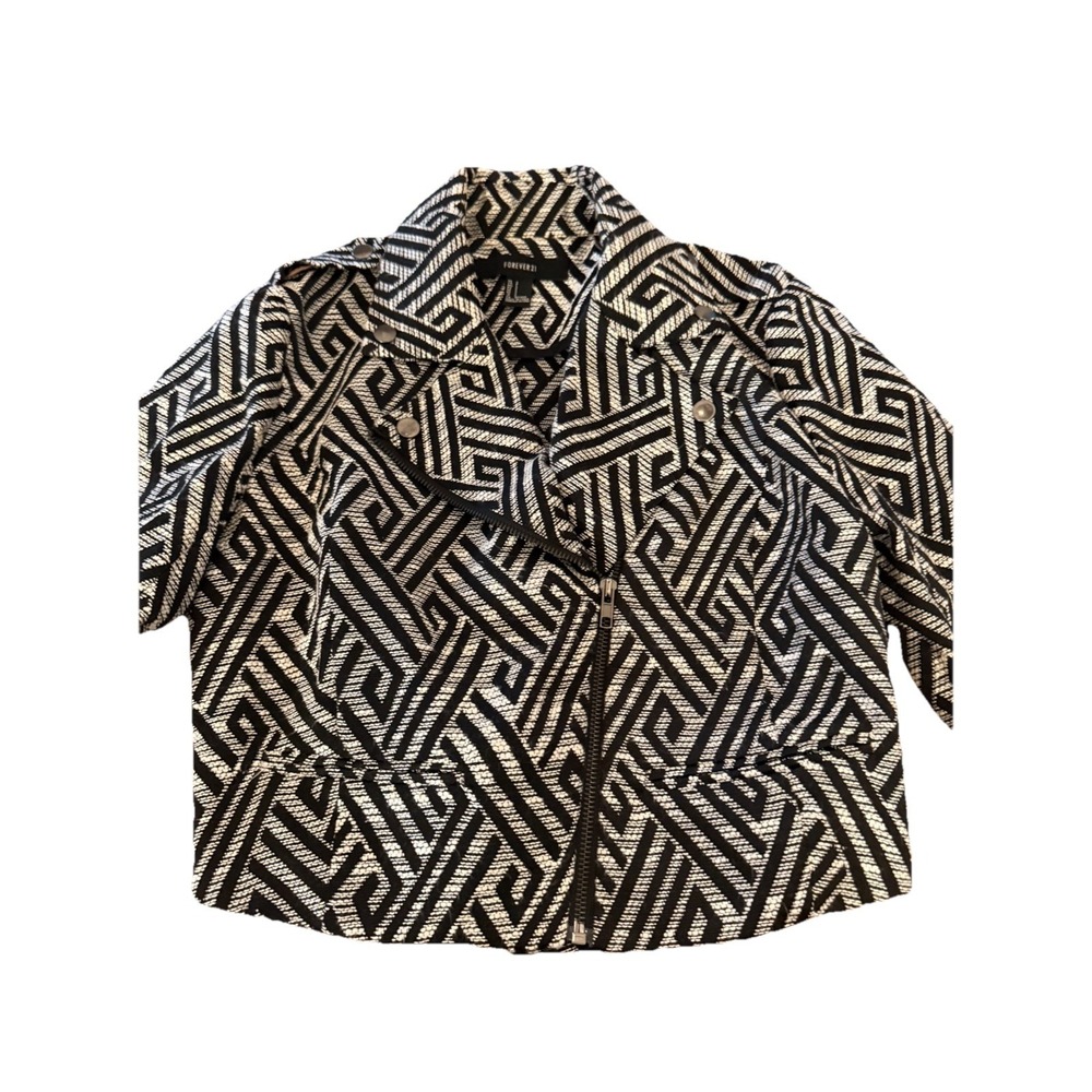 Forever 21 Jacket Woman's Size Small Shirt Black White‎ Geometric